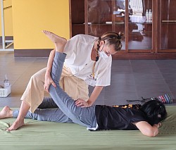 Donner un massage en conditions réelles